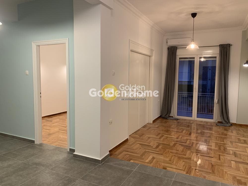 Apartment in Megala Sxoinia B, Exarchia - Neapoli — Photo 4 of 26