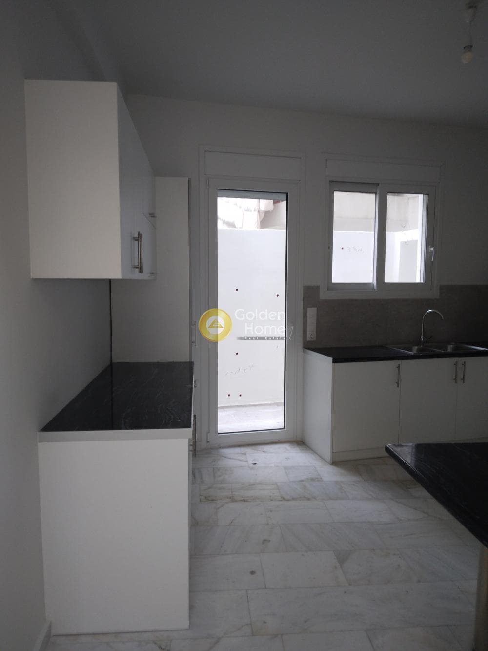 Apartment in Agios Ioannis Chrisostomos, Nikaia — Photo 9 of 17