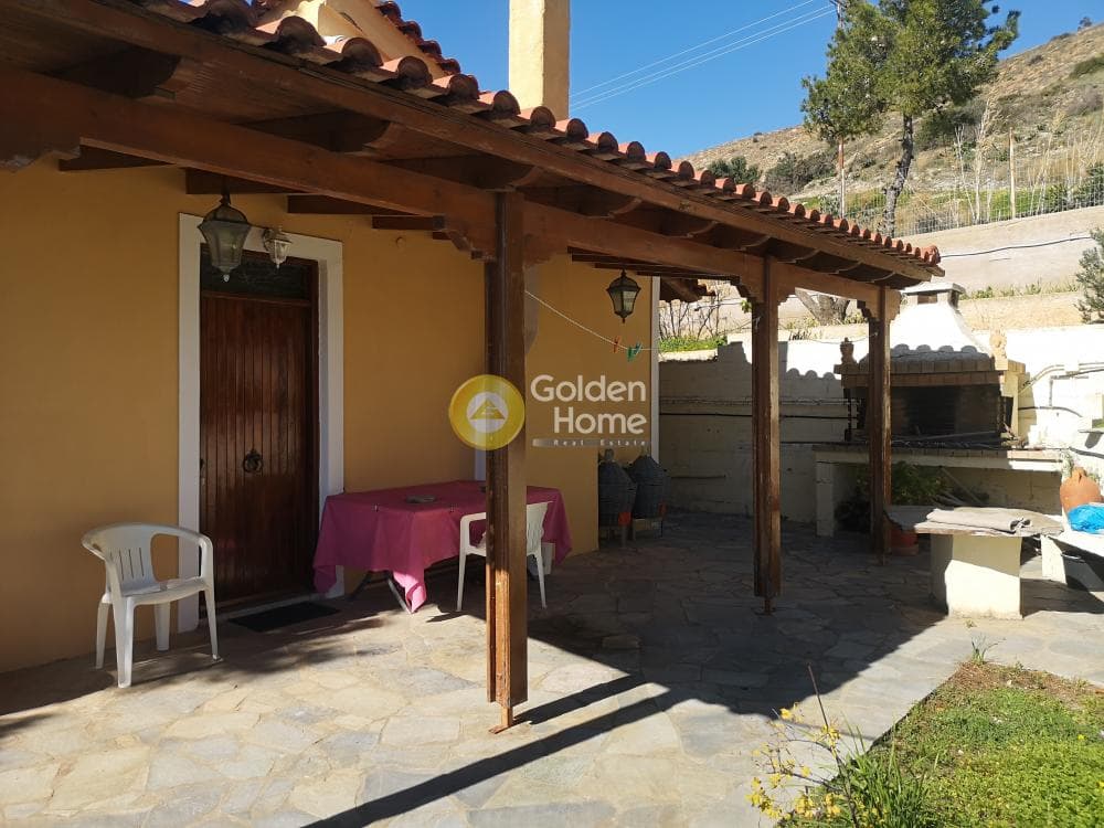 House in Kamariza, Lavrio — Photo 2 of 22