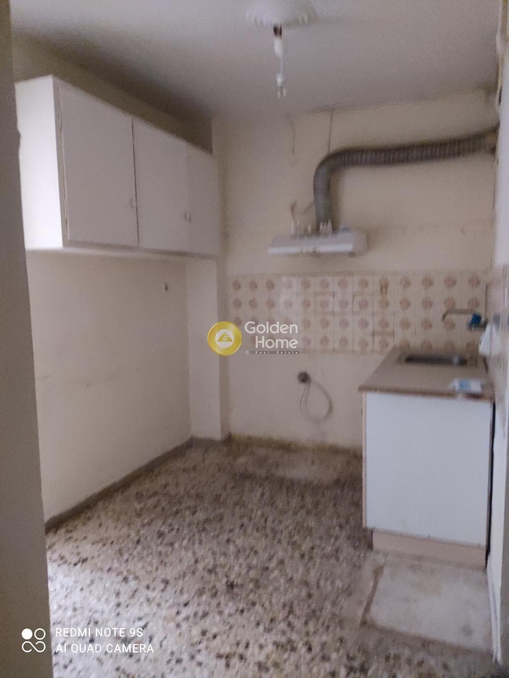 Apartment in Center, Petroupoli — Photo 4 of 12