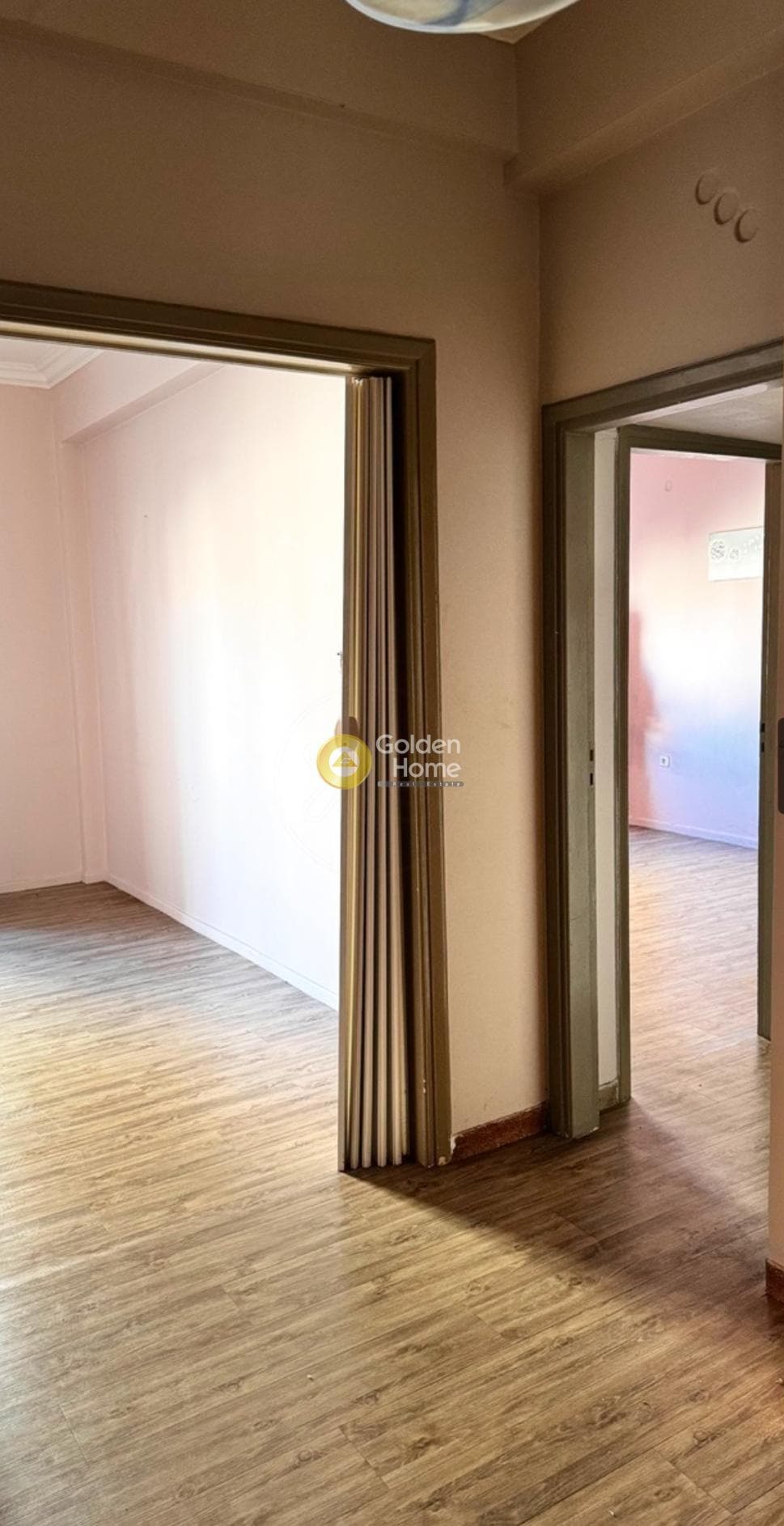 Apartment in Leof. Liosion, Attiki — Photo 1 of 7