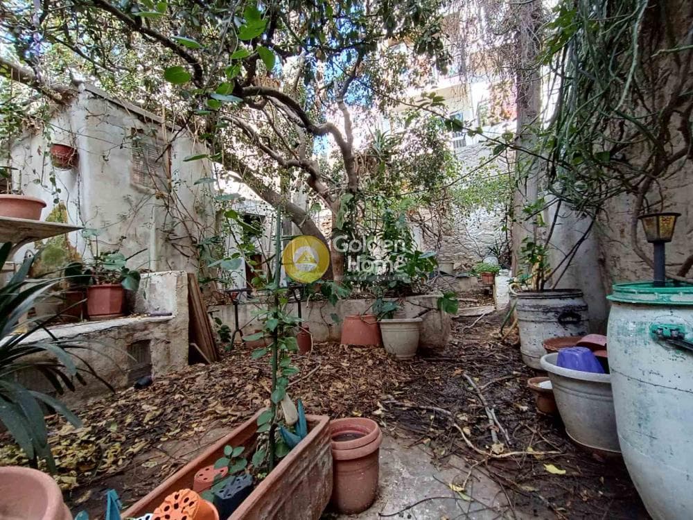 Οικόπεδο στην Παλαιά Κοκκινιά, Πειραιάς