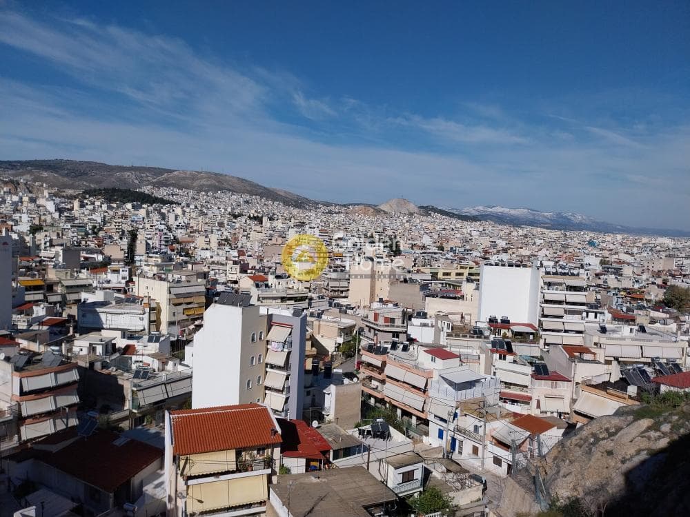 Μονοκατοικία στην Παλαιά Κοκκινιά, Πειραιάς — Φωτογραφία 2 από 31