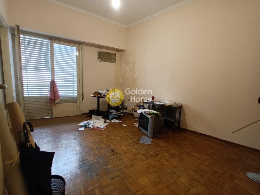 Apartment in Platia Koumoundourou, Kentro — Photo 3 of 16
