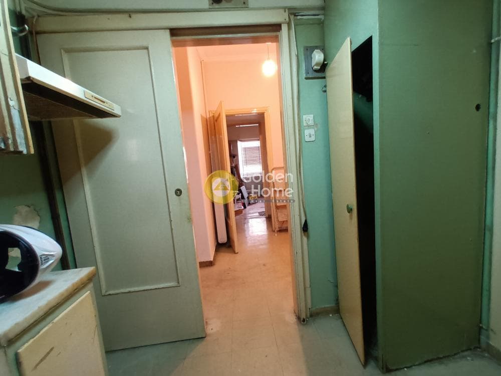 Apartment in Platia Koumoundourou, Kentro — Photo 9 of 16