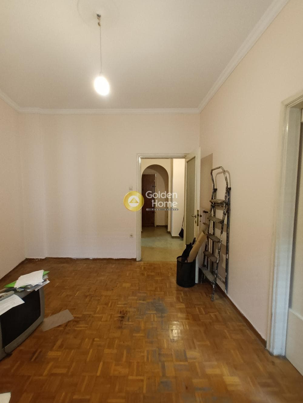 Apartment in Platia Koumoundourou, Kentro — Photo 2 of 16