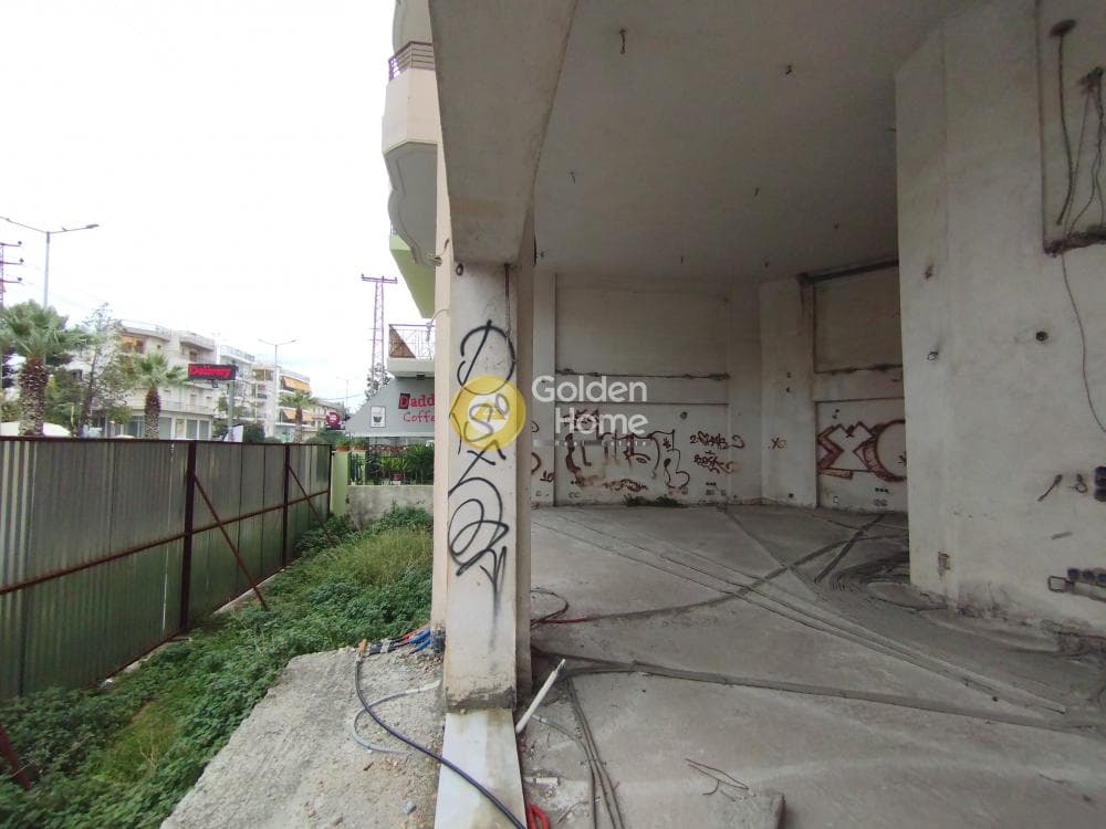Retail Store in Cemetery, Nikaia — Photo 2 of 2