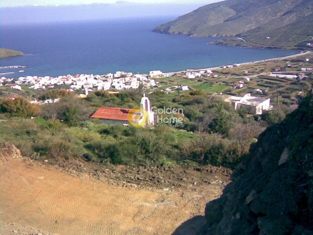 House in Ormos Korthiou, Andros — Photo 1 of 7