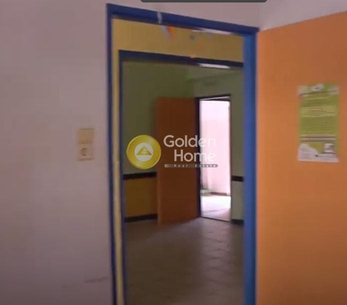 Γραφείο στην Κράσιο, Μάλλια — Φωτογραφία 4 από 5