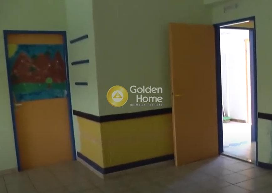 Γραφείο στην Κράσιο, Μάλλια — Φωτογραφία 5 από 5