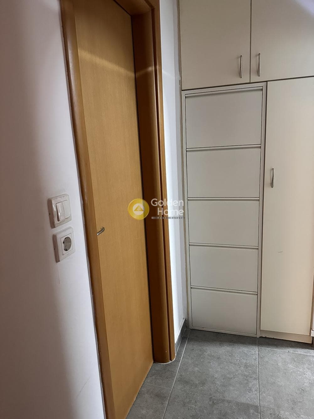 Apartment in Evgenia, Keratsini — Photo 8 of 18
