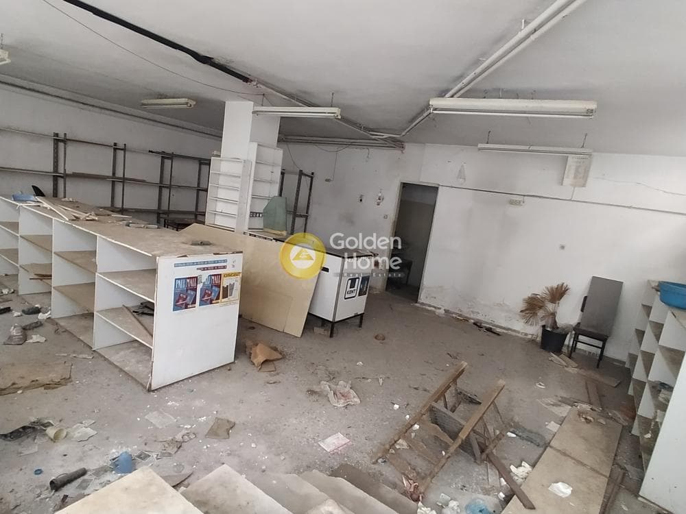 Αποθήκη στην Πλατεία Μέμου, Κορυδαλλός