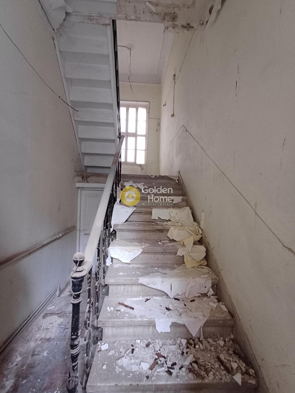 House in Platia Koumoundourou, Kentro — Photo 2 of 11
