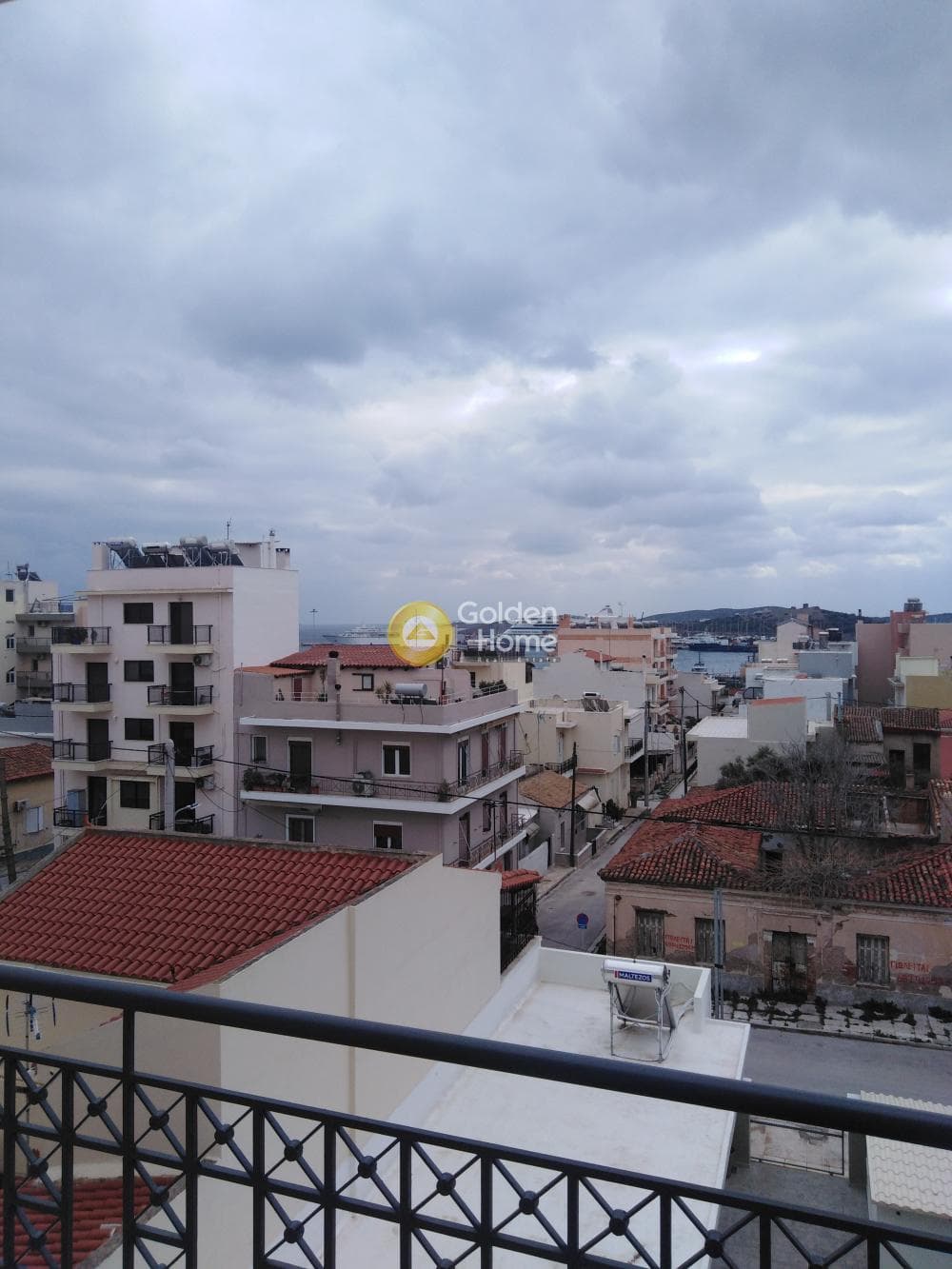 Apartment in Center, Lavrio — Photo 1 of 33