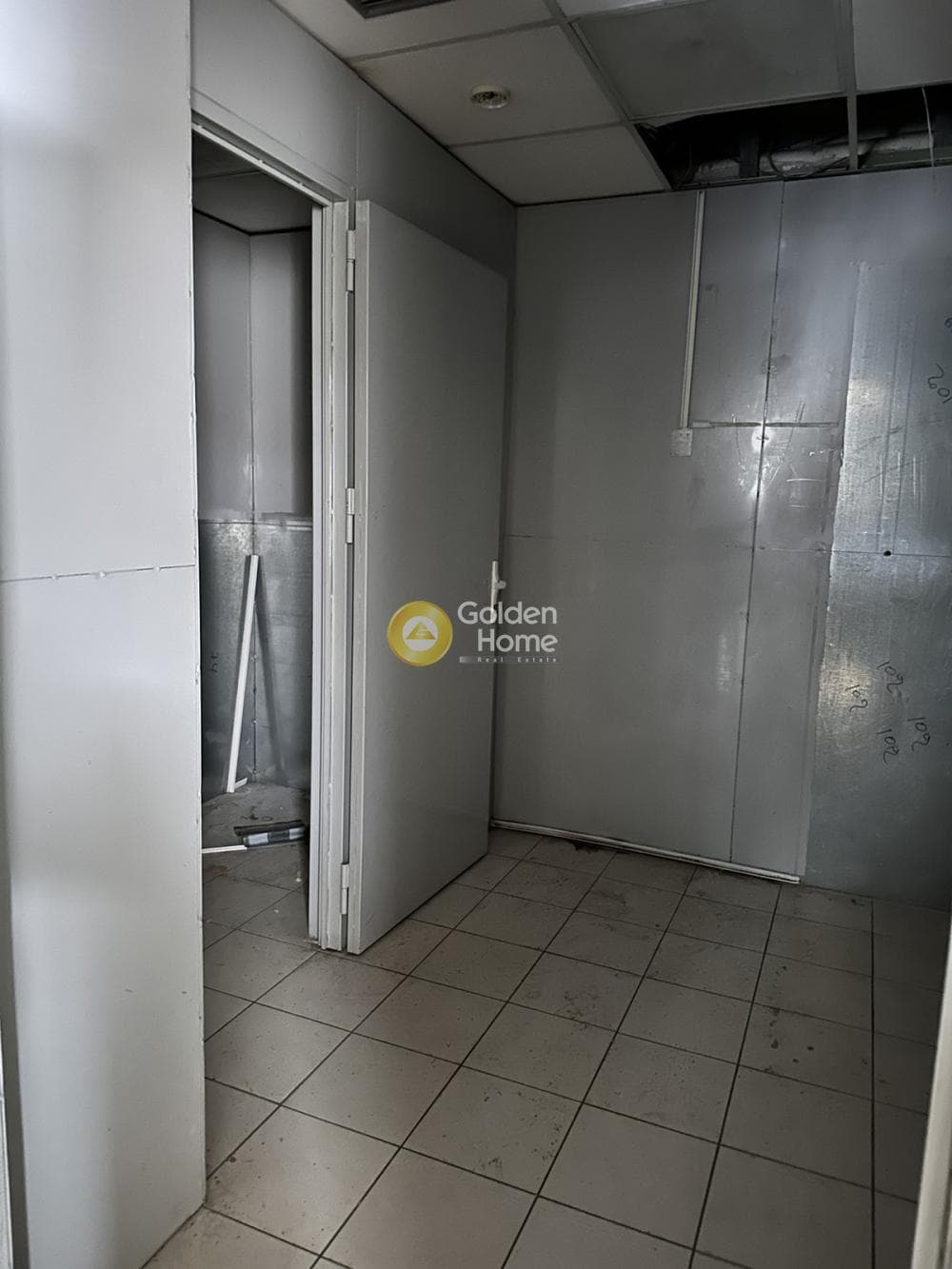 Office in Kokkinia, Nikaia — Photo 17 of 30