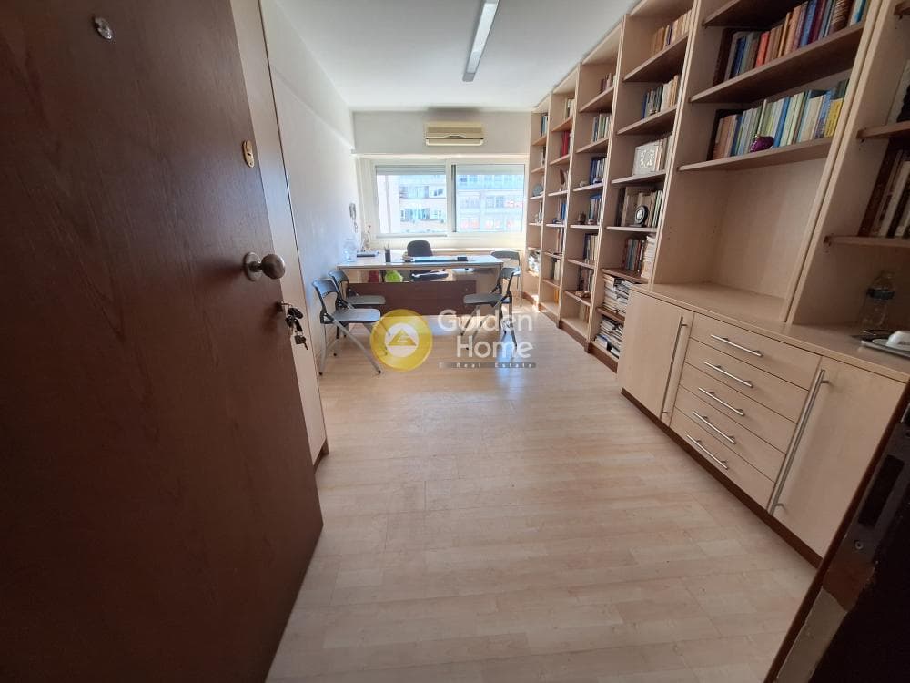 Γραφείο στην Πλατεία Κάνιγγος, Εξάρχεια - Νεάπολη — Φωτογραφία 1 από 15