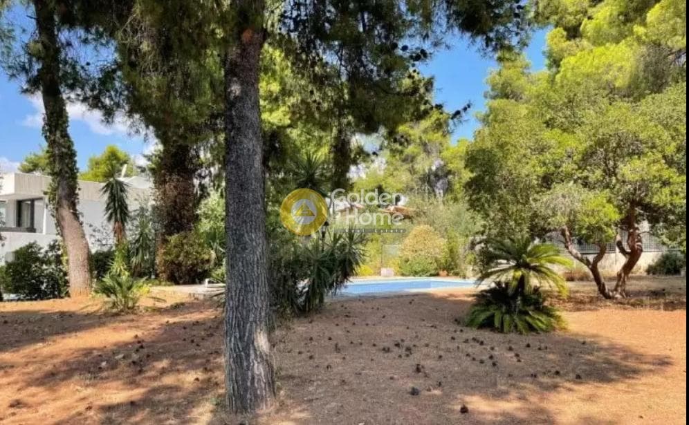Οικόπεδο στην Αδάμες (Οικισμός Πελοποννησίων), Κηφισιά — Φωτογραφία 1 από 5