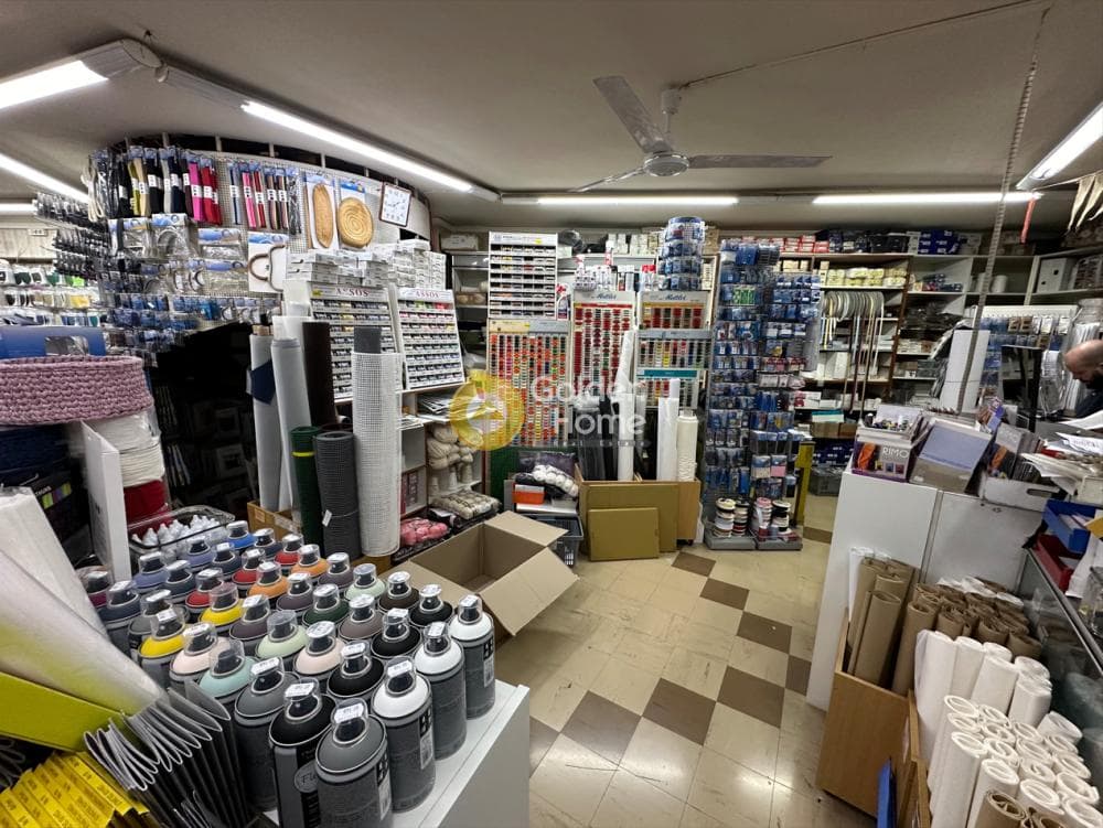 Retail Store in Plateia Iroon, Historic Center — Photo 3 of 5