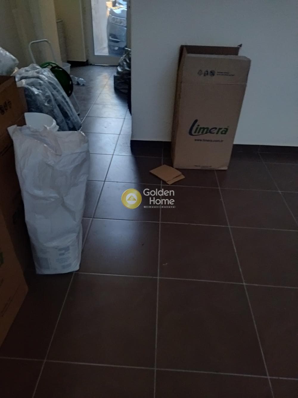 Retail Store in Kato Ilioupoli, Stavroupoli — Photo 5 of 10