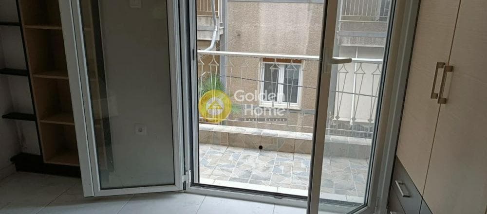 Apartment in Osios Loukas, Patisia — Photo 3 of 9