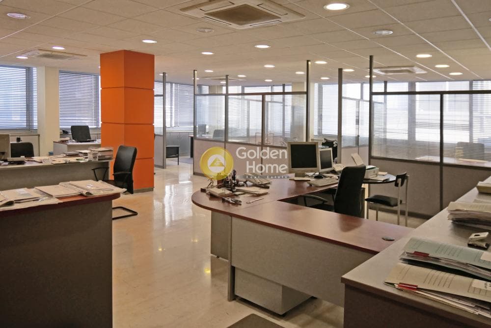 Office in Terpsithea, Piraeus — Photo 1 of 11