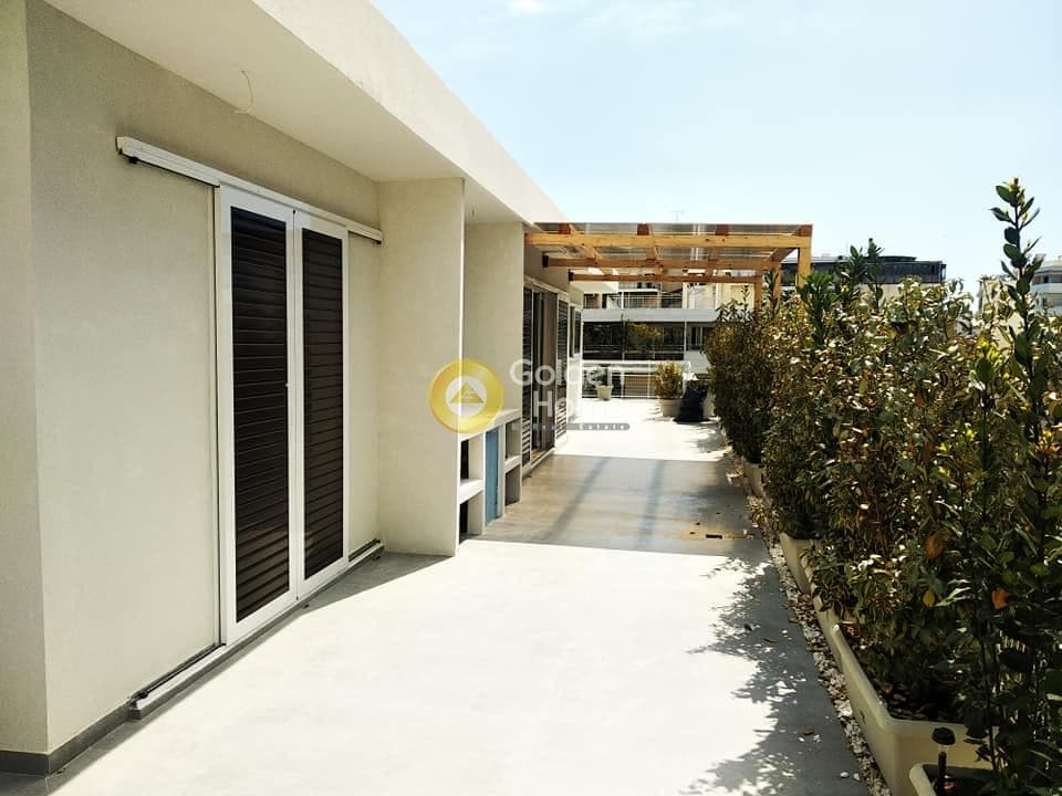 Apartment in Plateia Ntavari, Palaio Faliro — Photo 2 of 20