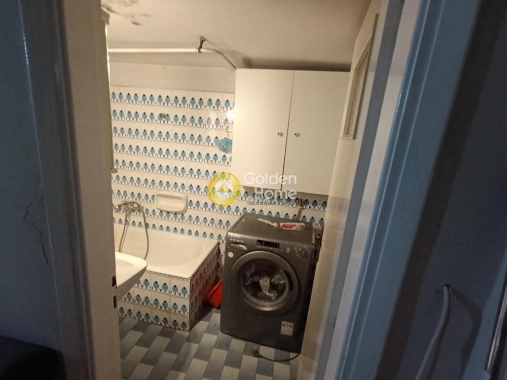 Apartment in Agios Ioannis Chrisostomos, Nikaia — Photo 2 of 4