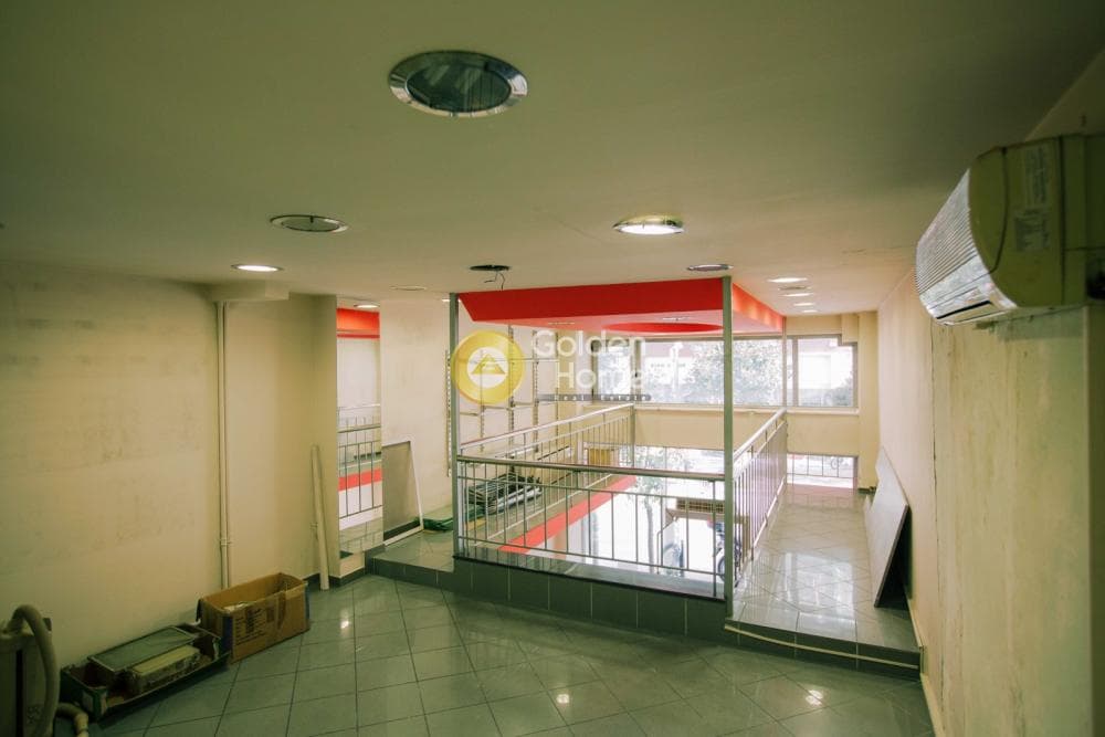 Retail Store in Ipsila Alonia, Patra — Photo 8 of 14