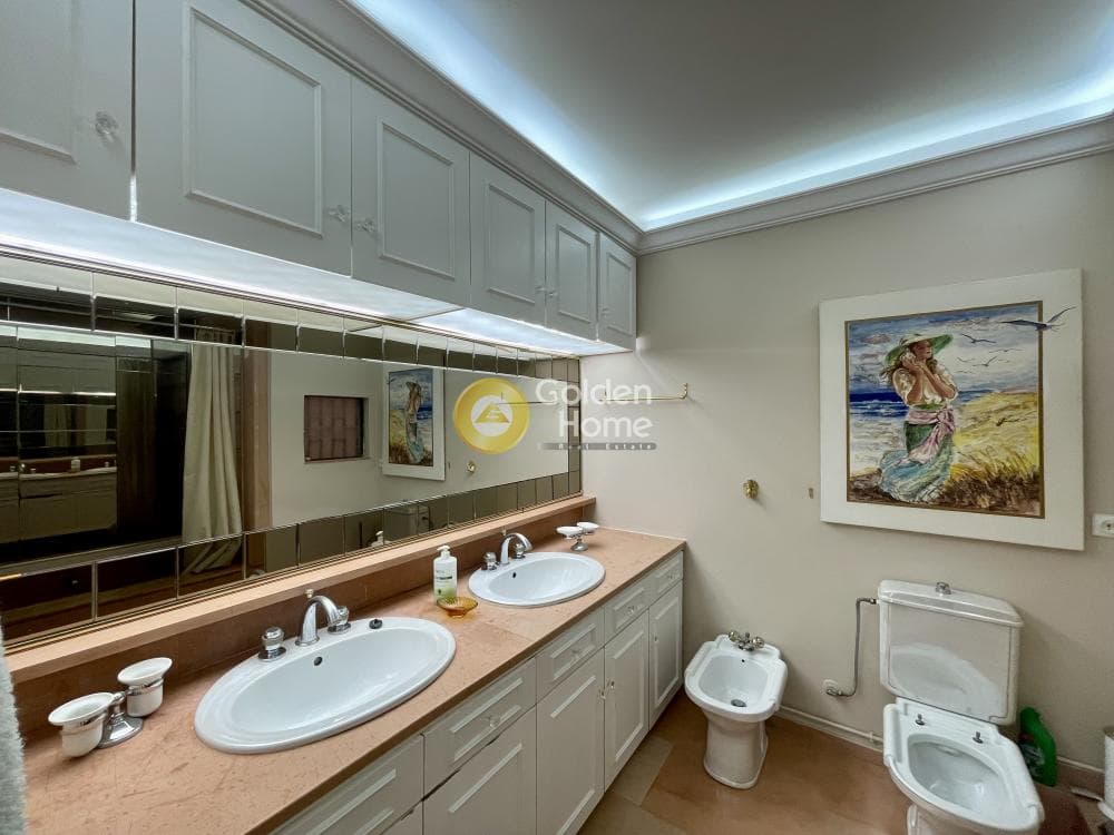 Apartment in Kavouri, Vouliagmeni — Photo 23 of 35