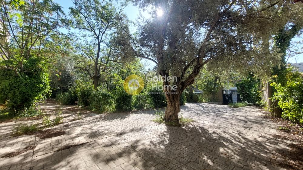 Οικόπεδο στην Κέντρο, Μεταμόρφωση — Φωτογραφία 3 από 4