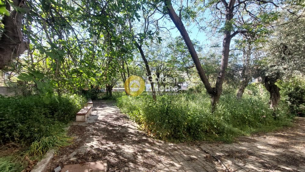 Οικόπεδο στην Κέντρο, Μεταμόρφωση — Φωτογραφία 4 από 4