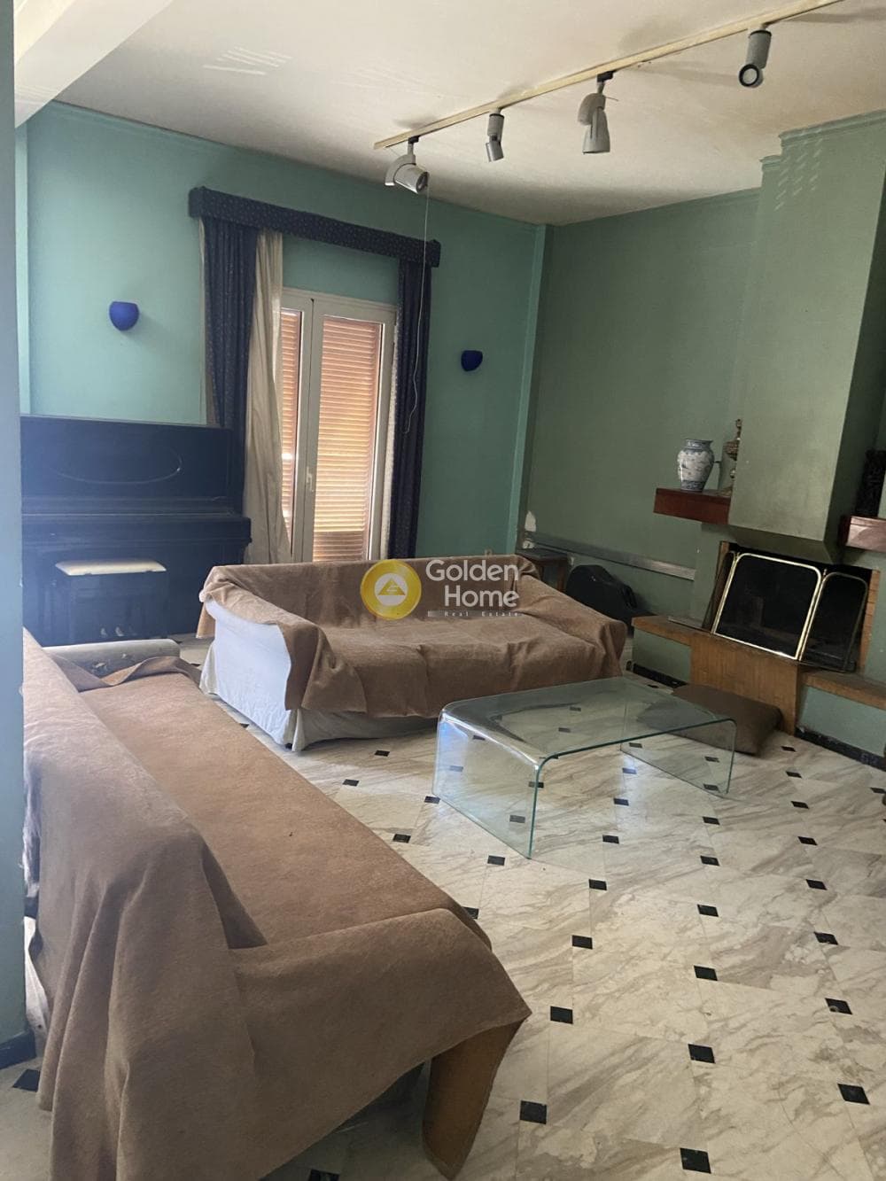 Apartment in Center, Aigio — Photo 1 of 7