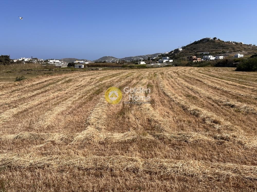 Parcel in Parasporos, Paros — Photo 3 of 3