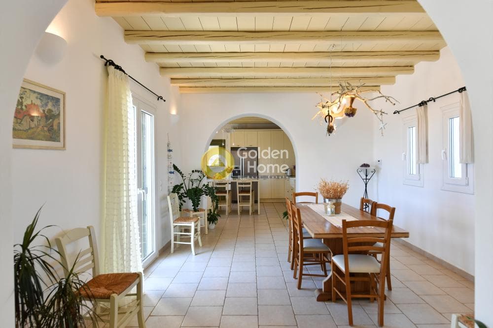 House in Kamari, Paros — Photo 14 of 38