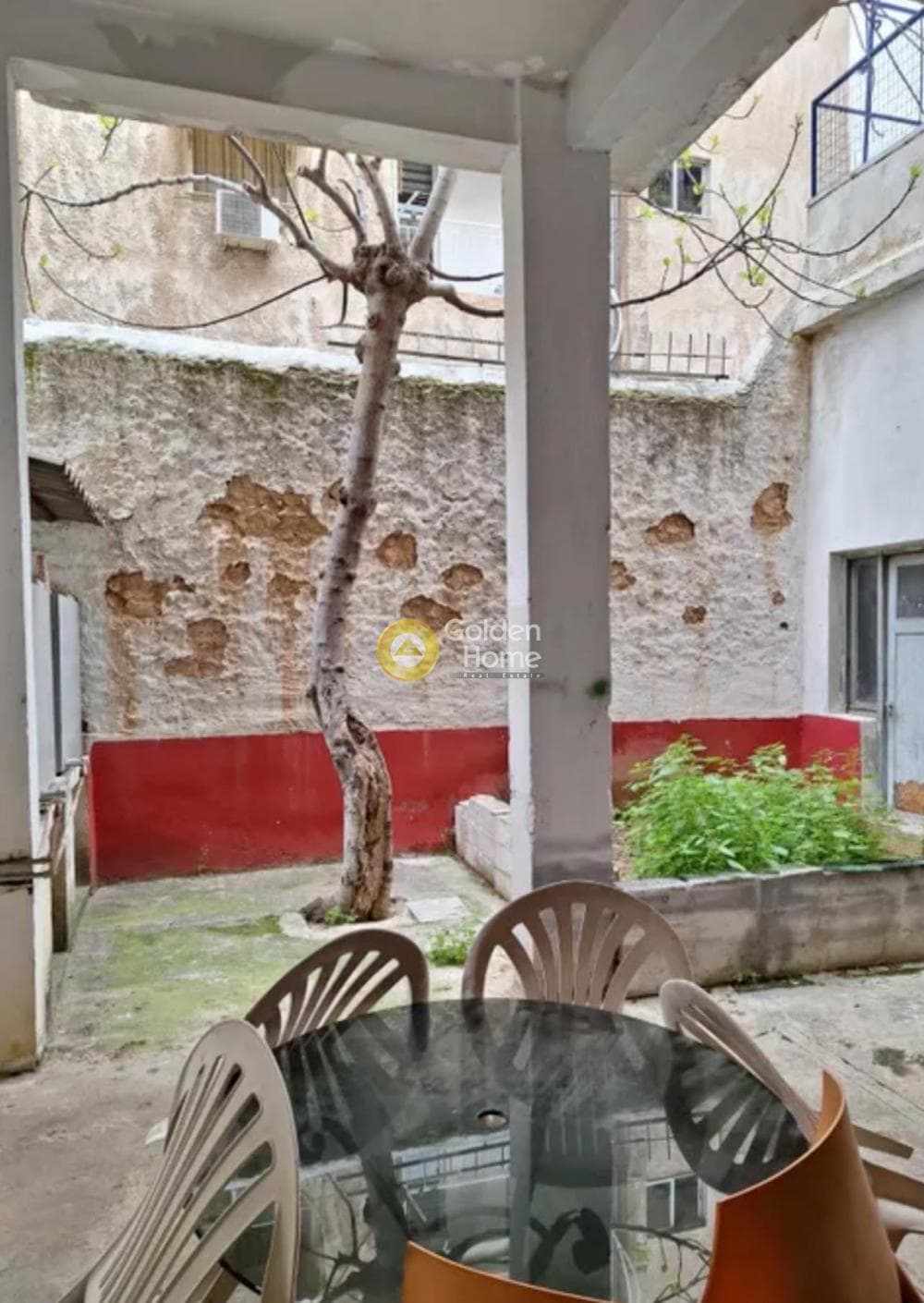 Οικόπεδο στην Πλατεία Δαβάκη, Καλλιθέα — Φωτογραφία 1 από 7