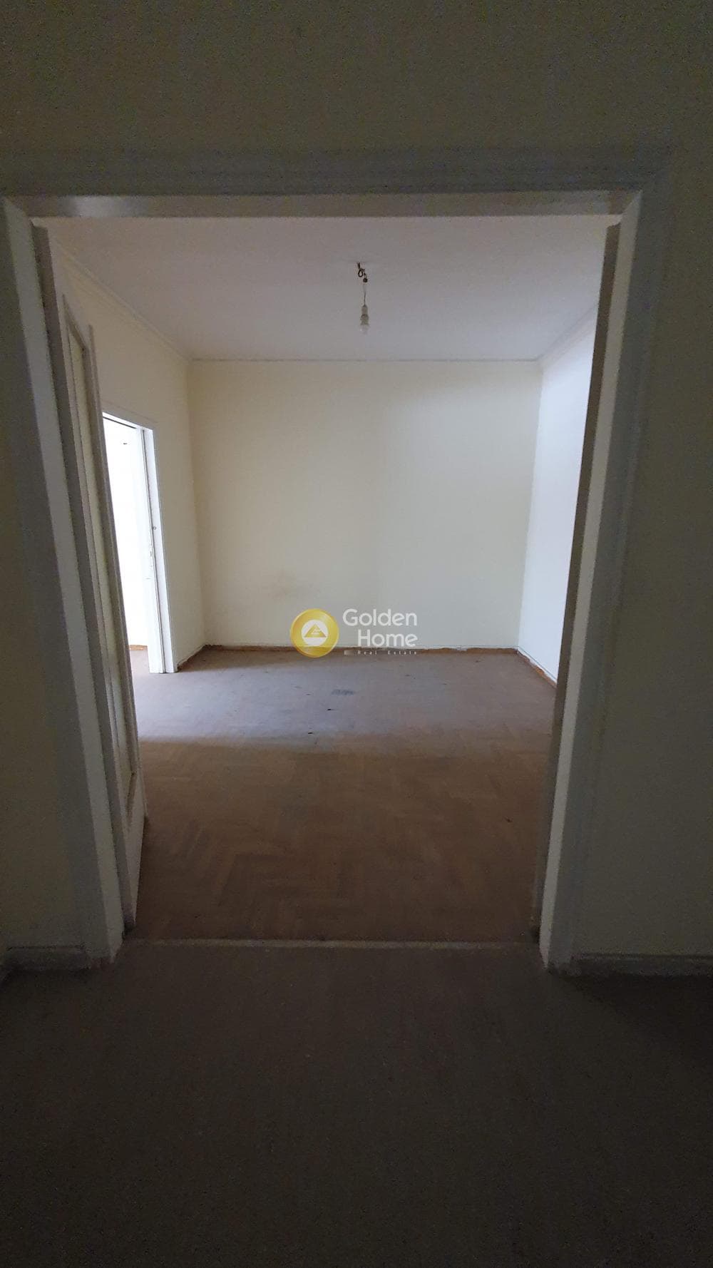 Apartment in Platia Koumoundourou, Kentro — Photo 1 of 7