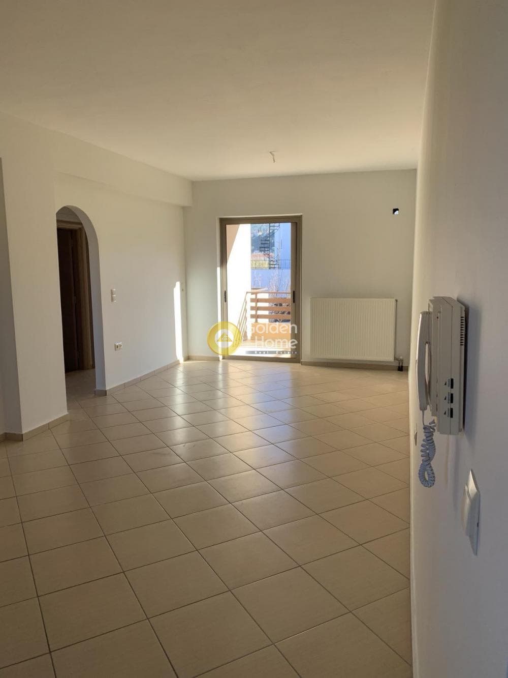Apartment in Center, Akrata — Photo 1 of 6