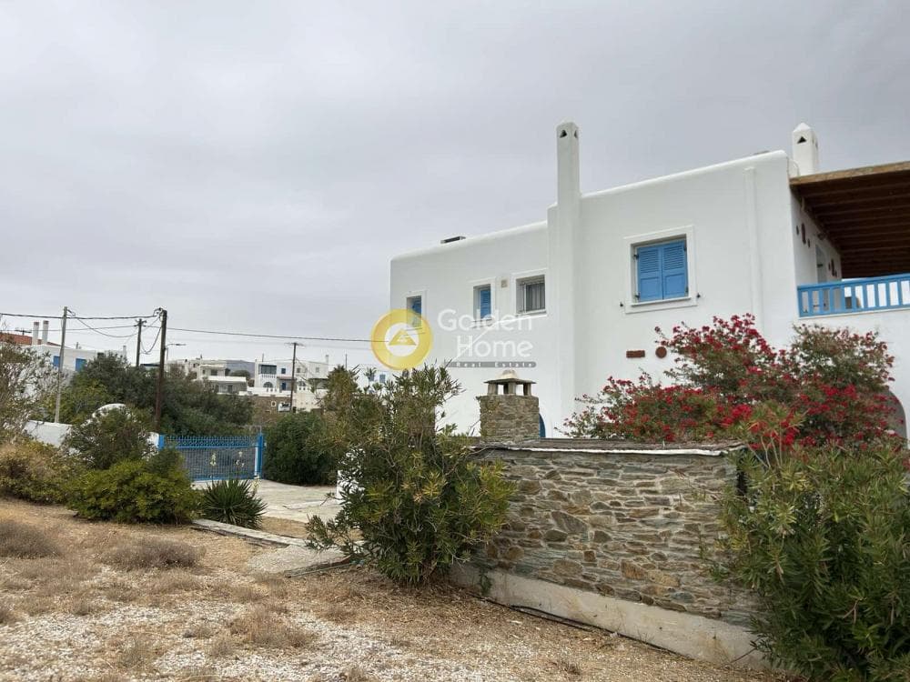 House in Gavrio, Andros — Photo 3 of 60