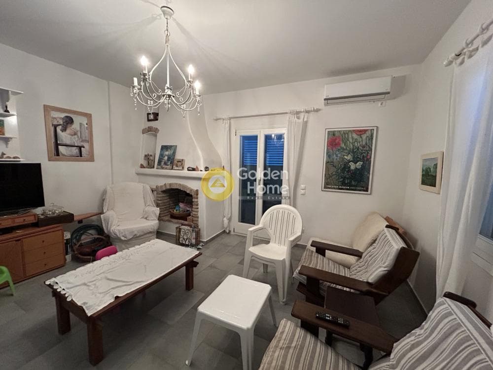 House in Gavrio, Andros — Photo 29 of 60