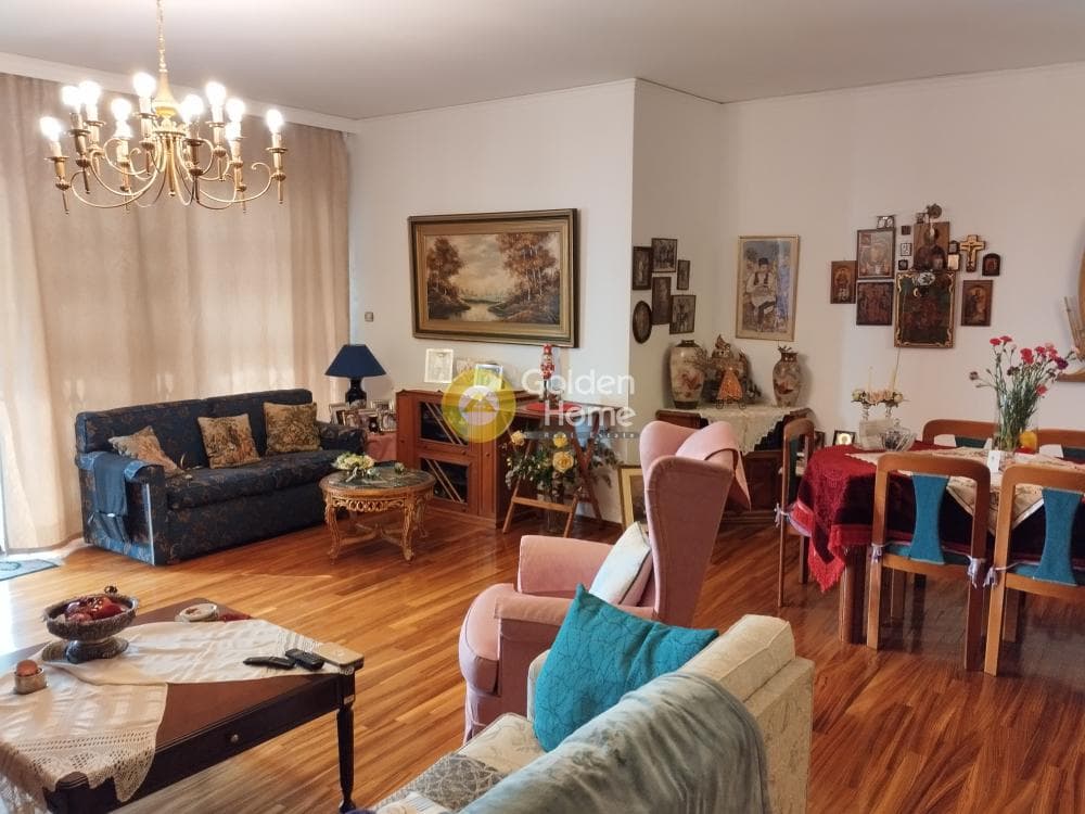 Apartment in Kareas, Vironas — Photo 5 of 27