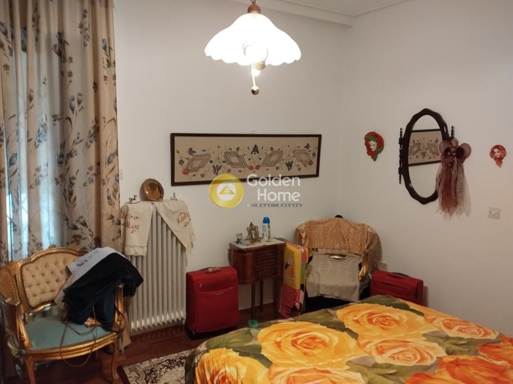 Apartment in Kareas, Vironas — Photo 13 of 27