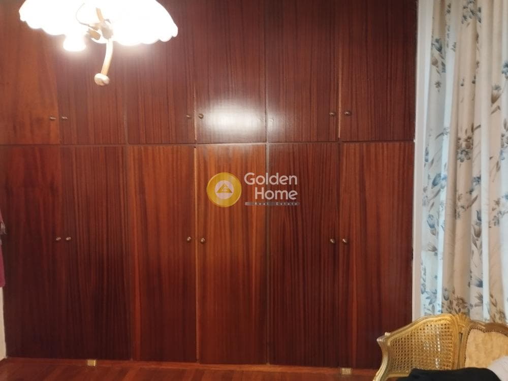 Apartment in Kareas, Vironas — Photo 21 of 27