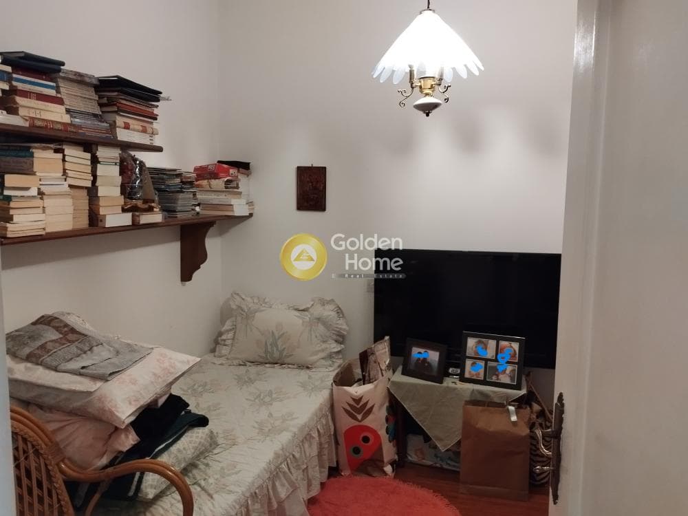 Apartment in Kareas, Vironas — Photo 24 of 27