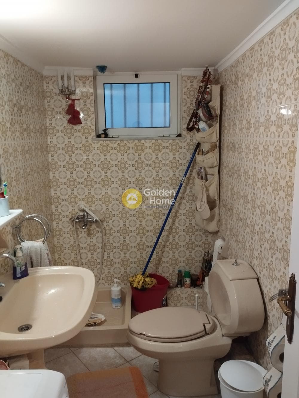 Apartment in Kareas, Vironas — Photo 20 of 27