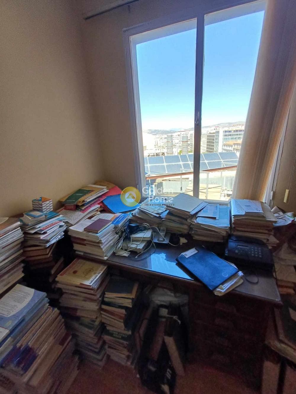 Office in Plateia Klafthmonos, Kentro — Photo 1 of 6