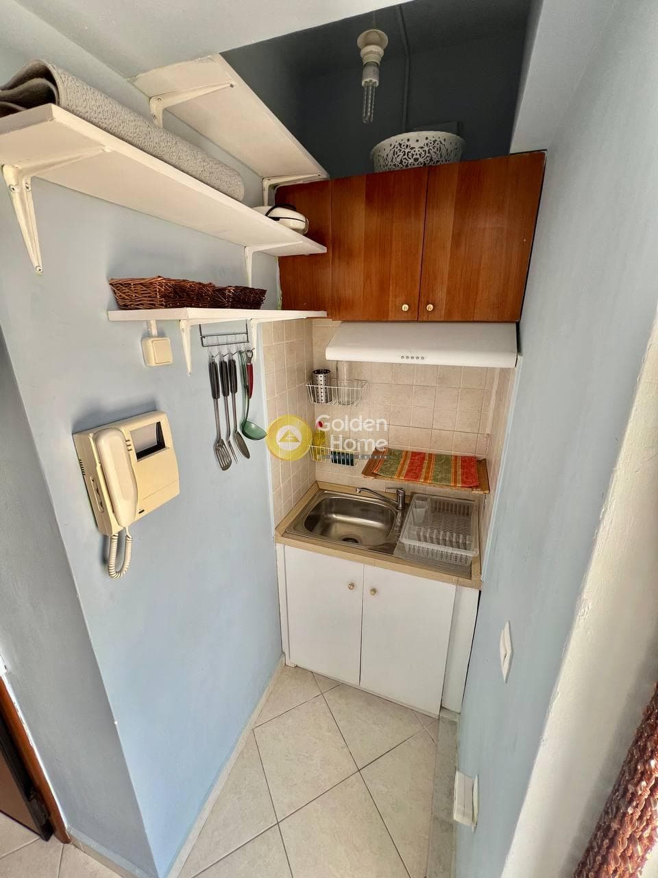 Apartment in Center, Dafni — Photo 4 of 16