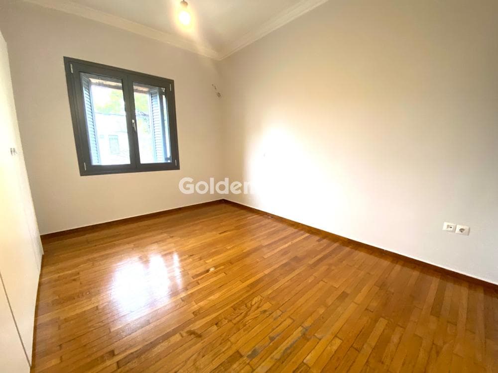 Apartment in Agios Georgios, Neo Psichiko — Photo 18 of 35