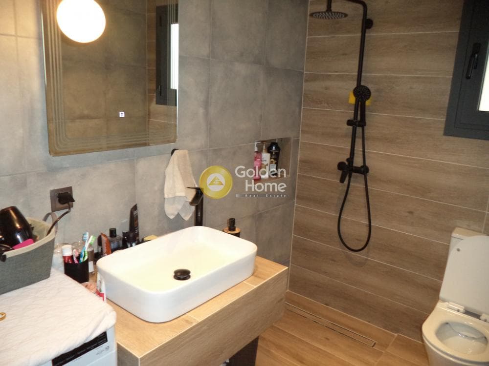 Apartment in Center, Aigio — Photo 8 of 14