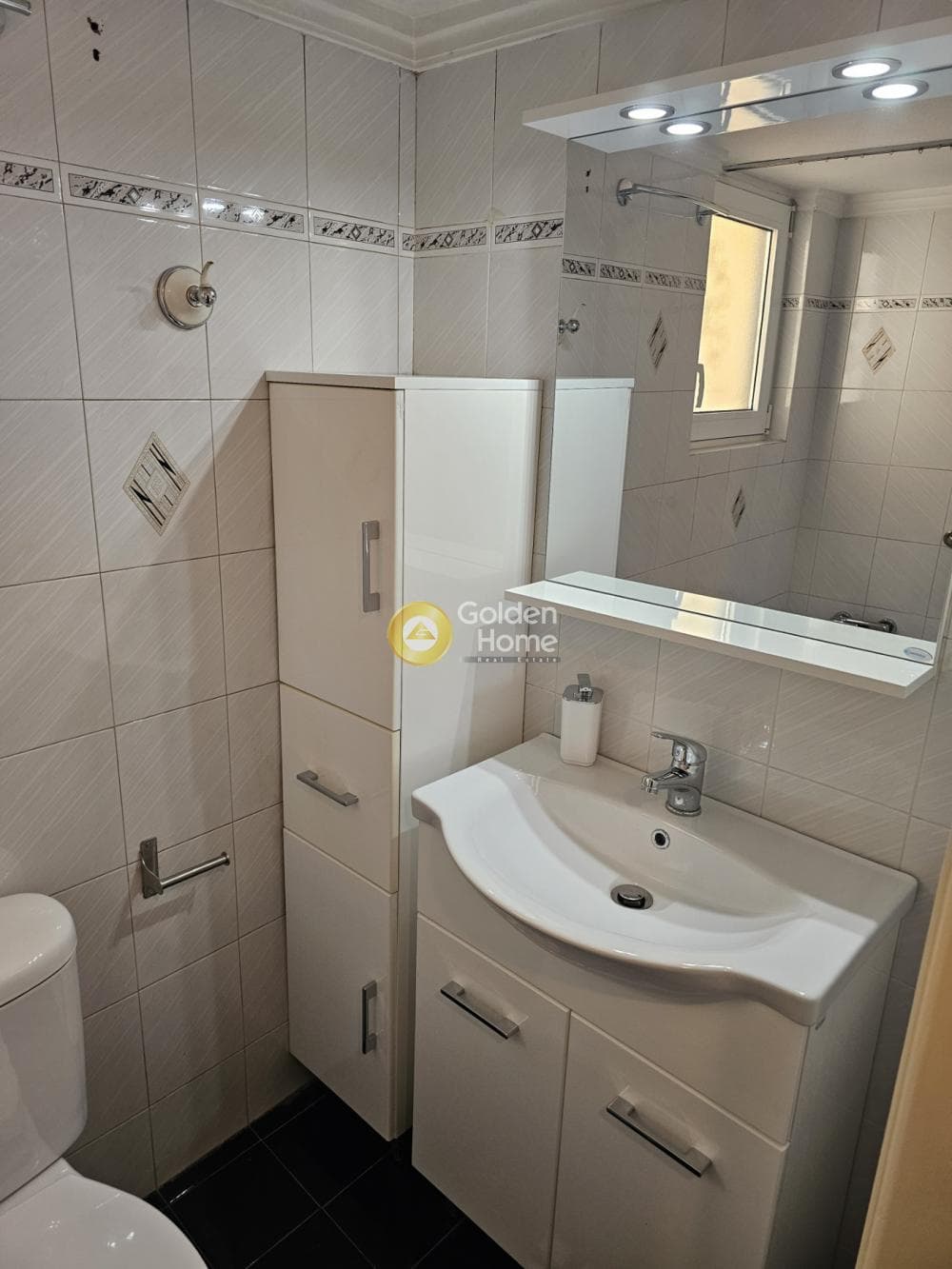 Apartment in Aspra Chomata, Nikaia — Photo 9 of 15