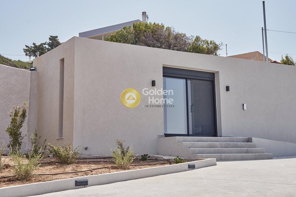 House in Mikrolimano, Lavrio — Photo 9 of 17